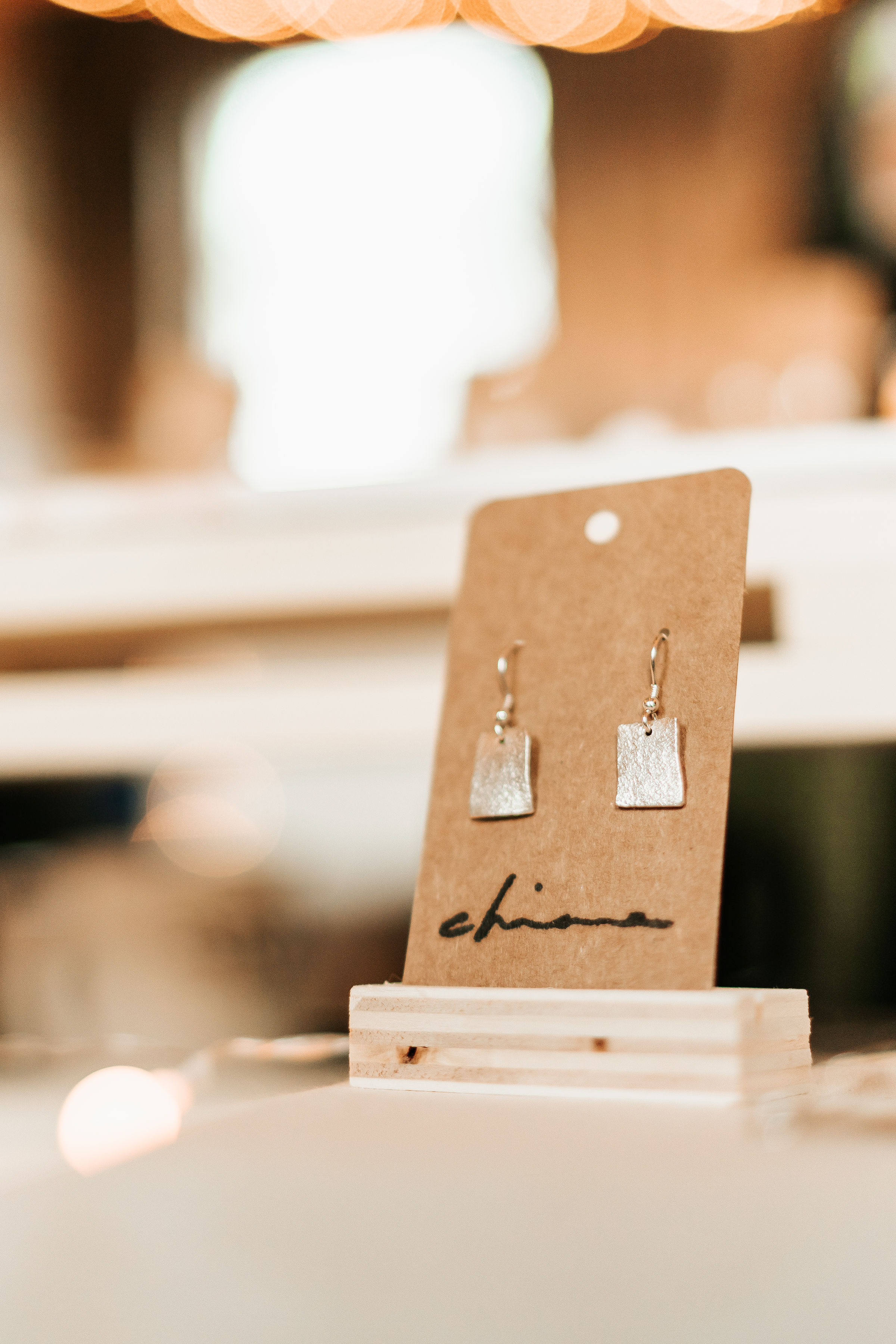 1696282241581 7R301734